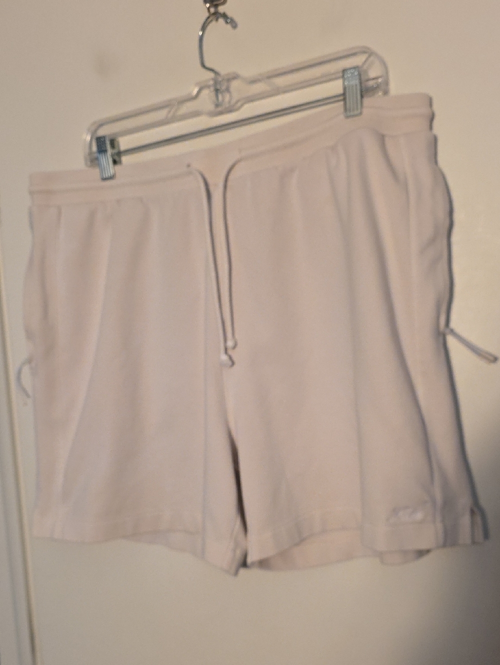 Kith XL Cream Lounge Shorts With 3 Zippered Pockets Perfect Condition